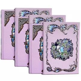 Набор подарочных книг "Любовь и интриги: шедевры мировой литературы" 3 тома