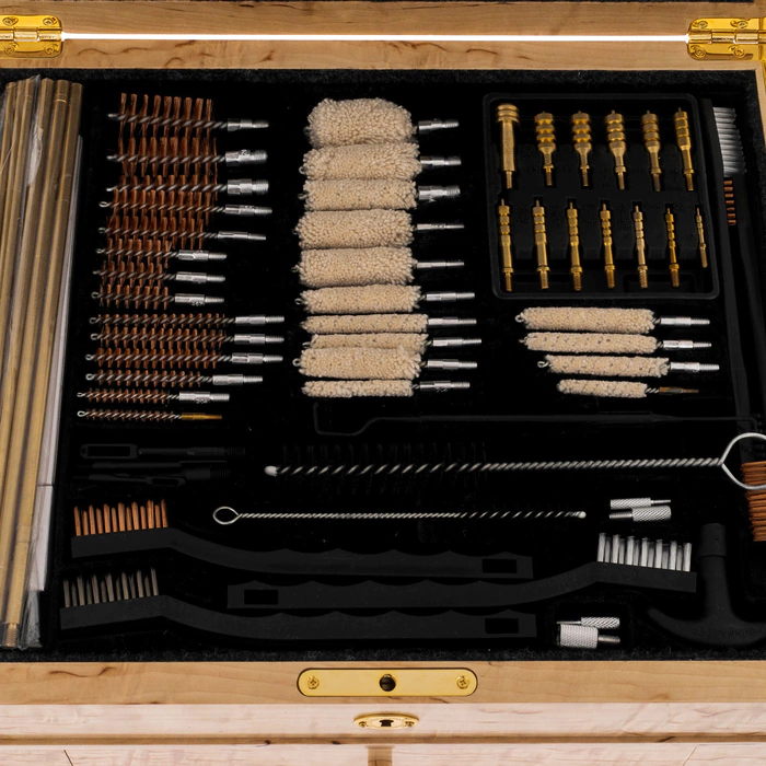 Karelian birch weapon cleaning kit "Bear on the trail"