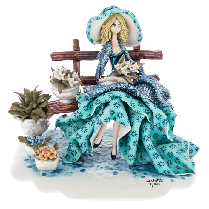 Porcelain statuette "Lady in the garden" azure
