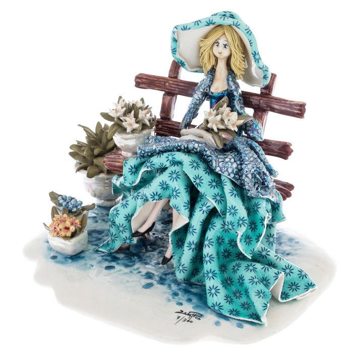 Porcelain statuette "Lady in the garden" azure