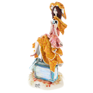 Porcelain figurine "Tourist" orange