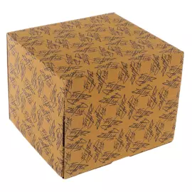 Статуэтка из фарфора "Пара кошек на кресле"