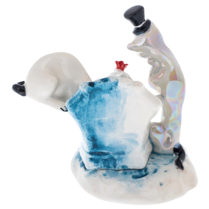 Porcelain statuette "A pair of cats on a chair"