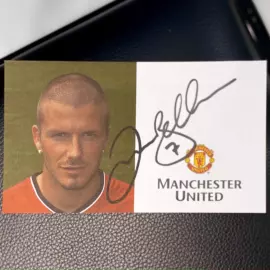 Карточка с автографом и оригинальная программка к матчу ФК «Манчестер Юнайтед» — ФК «Бавария» 1999 года.