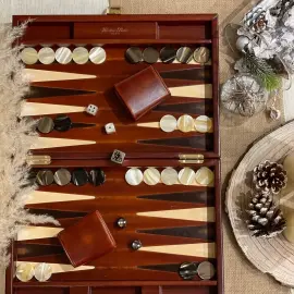 Эксклюзивный набор для игры в нарды "Louis" из кожи, коричневый, большой Эксклюзивный набор для игры в нарды "Louis" из кожи, коричневый, большой