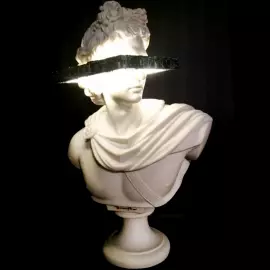 Скульптура Дамира Кривенко "Аполлон, трансформация личности"