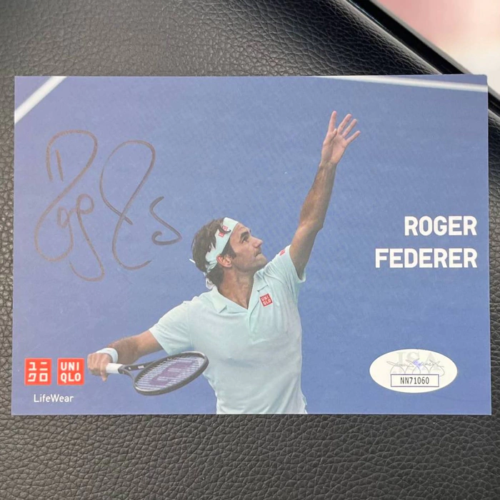 Autographed photo of tennis player Roger Federer