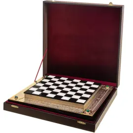 Шахматы из мрамора и долерита "Дар Златоуста" Златоуст Шахматы из мрамора и долерита "Дар Златоуста" Златоуст