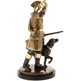 Статуэтка бронзовая "Охотник" на яшме Статуэтка бронзовая "Охотник" на яшме