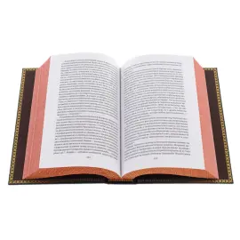 Книги в кожаном переплете "Уинстон Черчилль" в 3 томах, на подставке Книги в кожаном переплете "Уинстон Черчилль" в 3 томах, на подставке