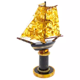 Сувенир из янтаря "Корабль" малый