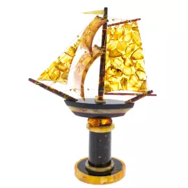 Сувенир из янтаря "Корабль" малый