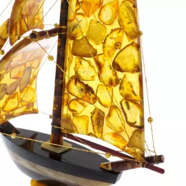 Сувенир из янтаря "Корабль" малый