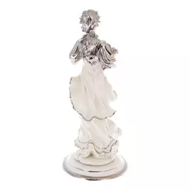 Статуэтка из фарфора  "Дама с корзиной цветов"