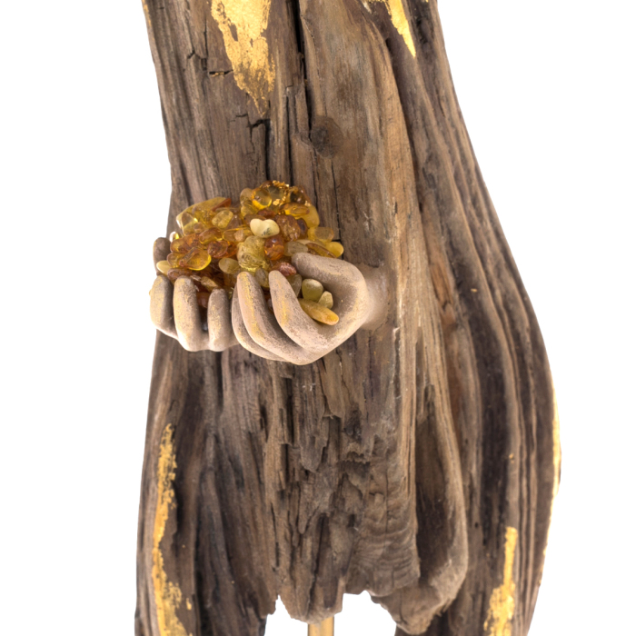 The author's sculpture made of wood "The Guardian"