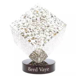 Скульптура "Time Squared" большой куб