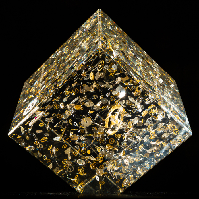 Sculpture "Time Squared" large cube