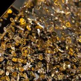 Скульптура "Time Squared" большой куб