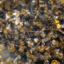 Скульптура "Time Squared" большой куб