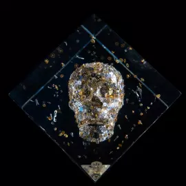 Скульптура "Hallucination"