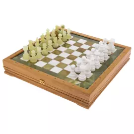 Шахматы "Европейские" из белого мрамора и зеленого оникса