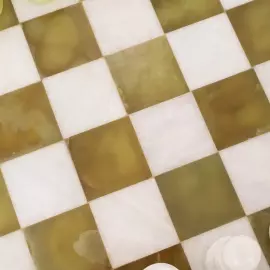 Шахматы "Европейские" из белого мрамора и зеленого оникса