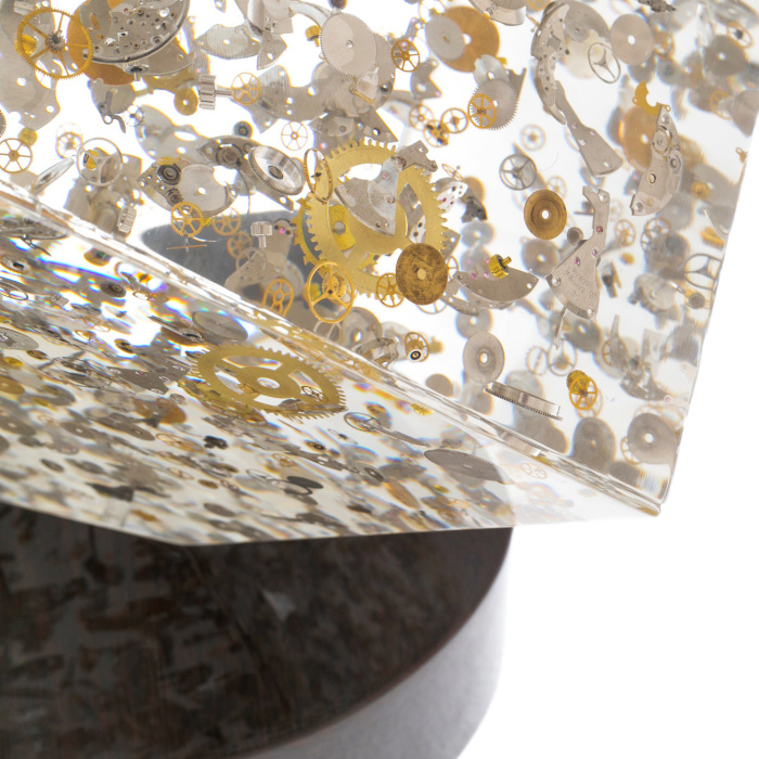 Sculpture "Time Squared" large cube