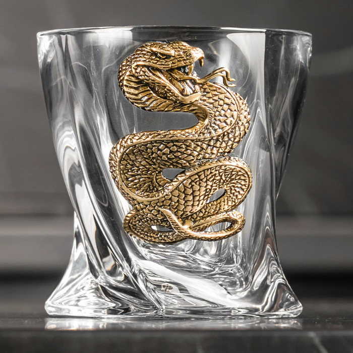 A set of glasses for whiskey "Snake. Quadro for 4 persons