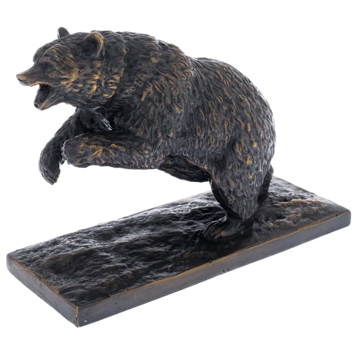 The author's bronze sculpture "The Bear attacks"