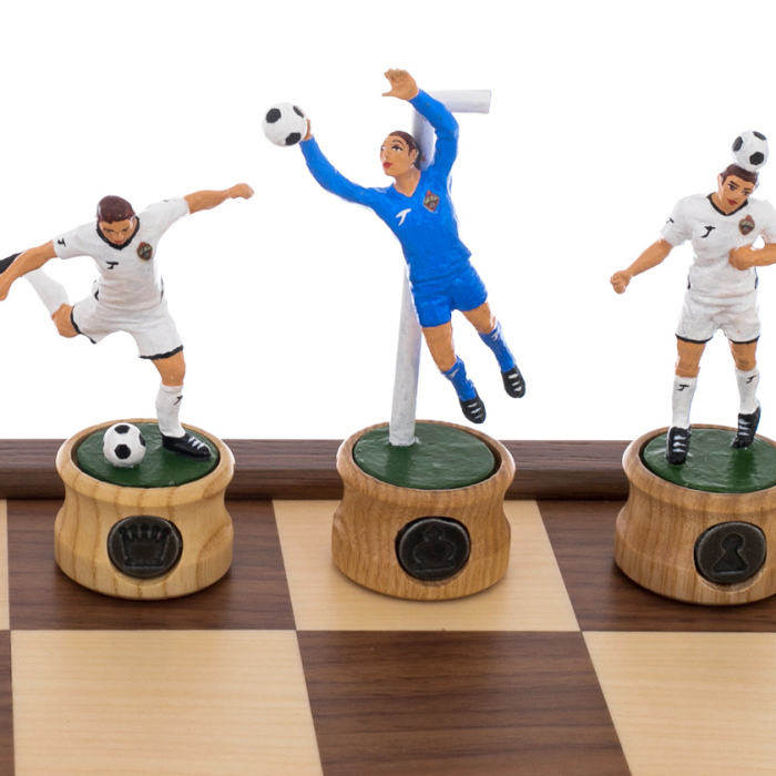 Шахматы из дуба искусственного морения "Футбол - ЦСКА"