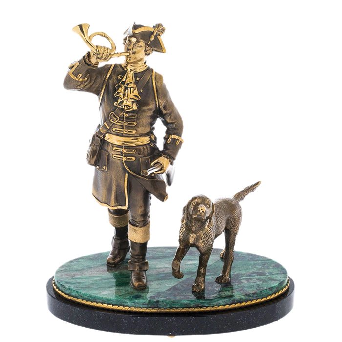 Gift set "Russian Hunt" with a statuette and a book