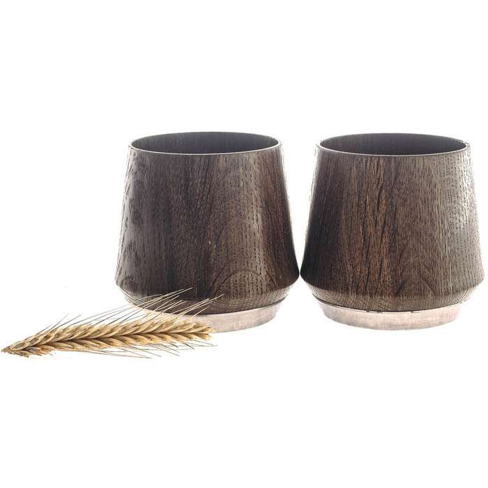 Gift set made of stained oak with murals and whiskey glasses