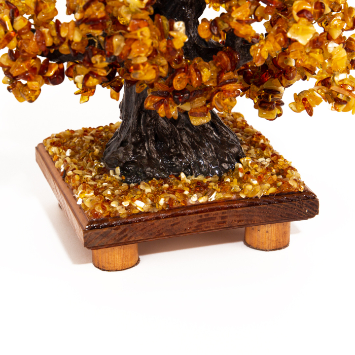 Souvenir made of amber "Money oak"