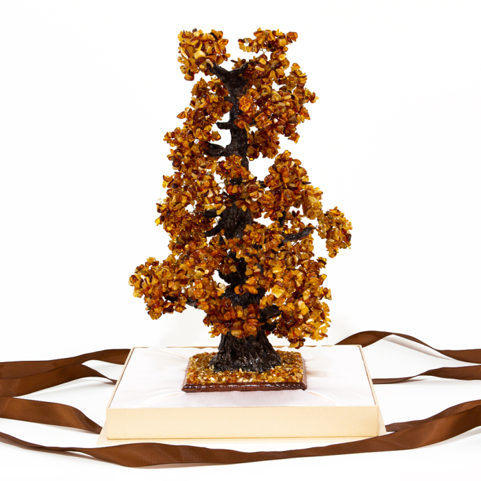 Souvenir made of amber "Money oak"