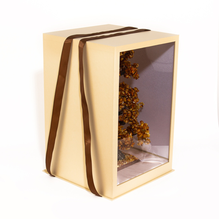 Souvenir made of amber "Money oak"