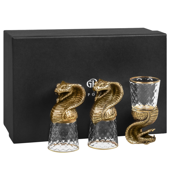 A set of stacks of Snake shifters for 3 people, in a box