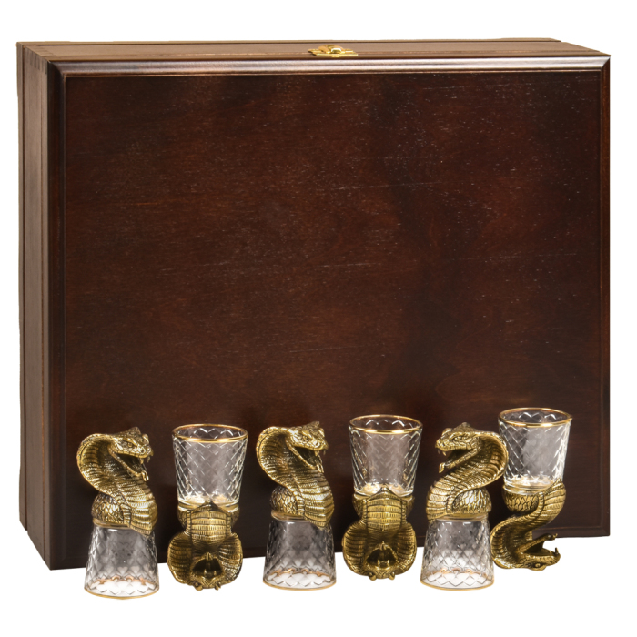 A set of stacks of Snake shifters for 6 people, in a box