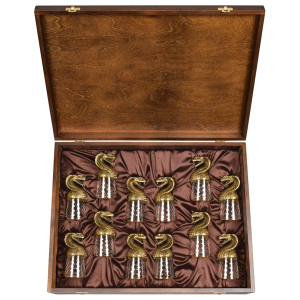 A set of stacks of Snake shifters for 12 people, in a box