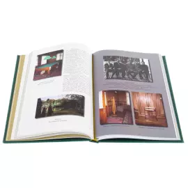 Книга в кожаном переплете "Россия. Неизвестный бильярд"