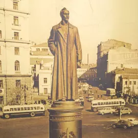 Painting on gold "Felix Dzerzhinsky" in a box