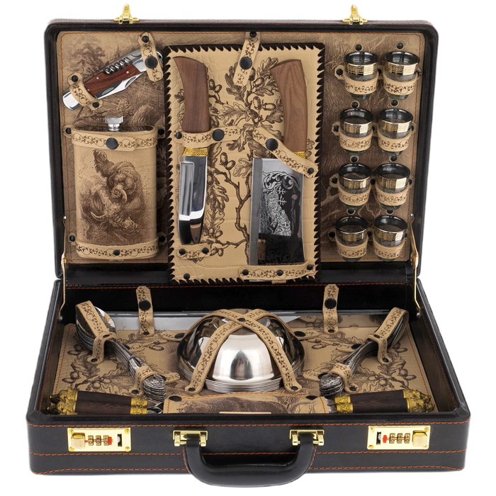 A gift set for a picnic "Bear" for 8 people