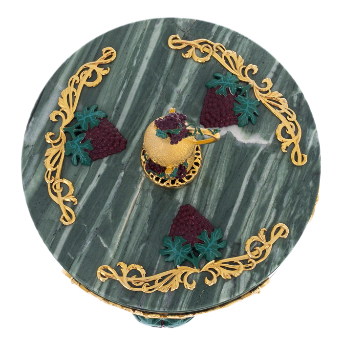Box made of ophicalcite "Grapevine" Zlatoust