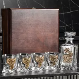 Набор для виски "Голова кобры. Timeless" со штофом, на 4 персоны