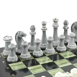Шахматы из офиокальцита и долерита "Стаунтон" с фигурами из мрамолита