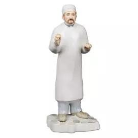 Скульптура из фарфора "Земской доктор"