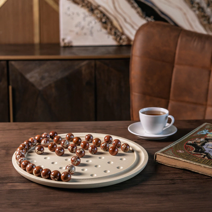 Solonoble Board Game "Henri"