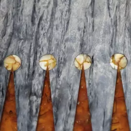 Нарды из карельской березы и янтаря "Леопард" коллекции "Легенды мира"