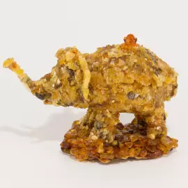 Шкатулка из янтаря "Мамонтёнок"