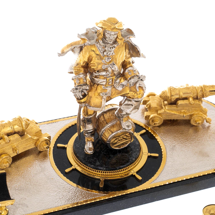 Dirk on a stand "Pirate" Zlatoust