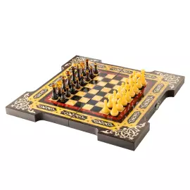 Шахматы из мореного дуба и янтаря "Арабские"